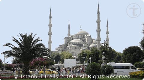 mosque sultanahmet istanbul famous most turkey park camii misunderstandings