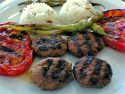 Turkish Meatball (Köfte) Dish