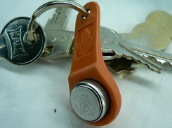 Picture of the akbil attached to a keychain